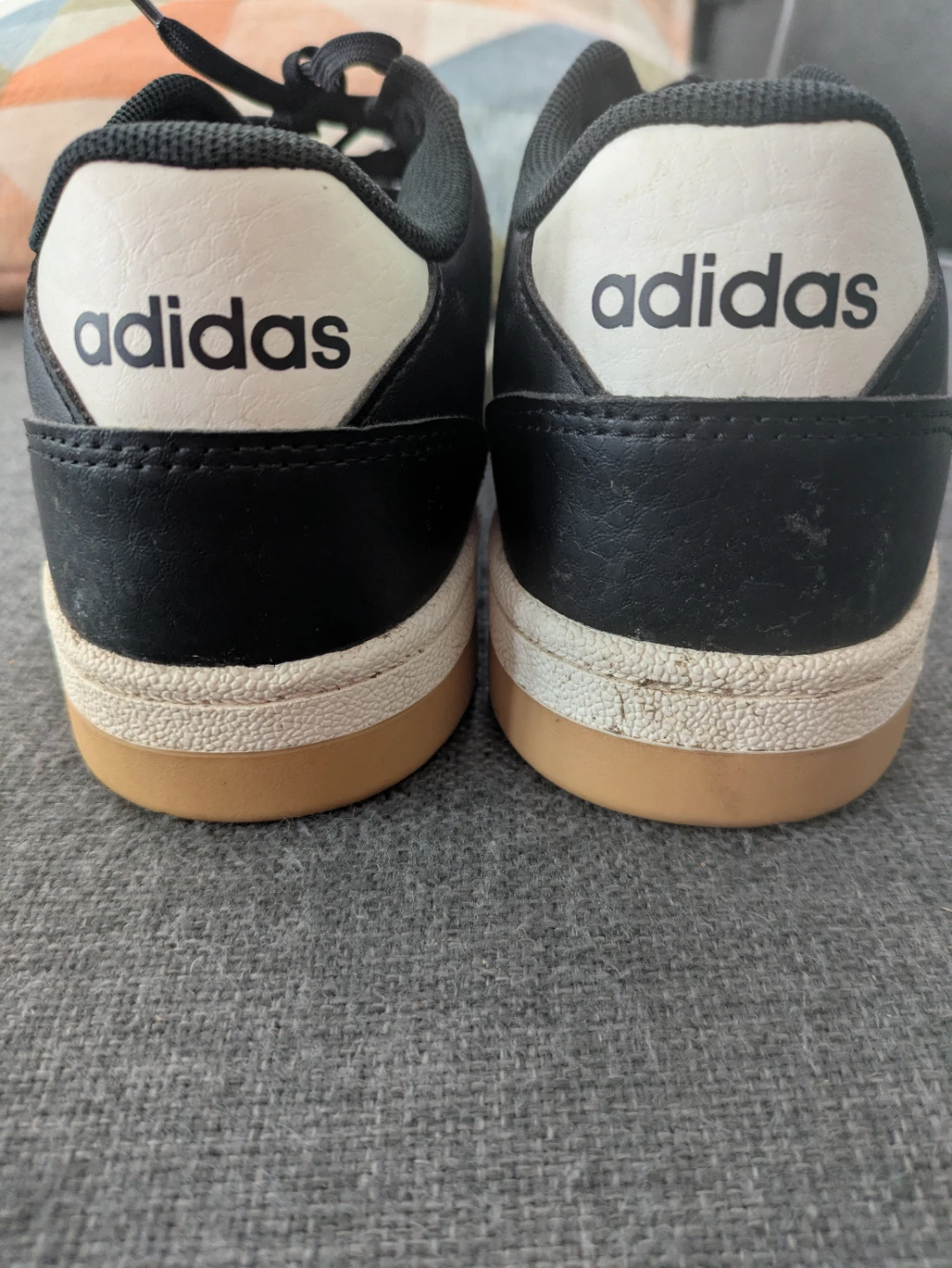 Size 5 youth Adidas shoes - photo 3
