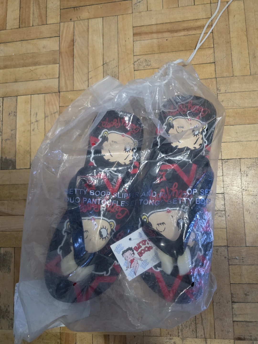 Betty Boop Vintage Flip Flops - photo 4