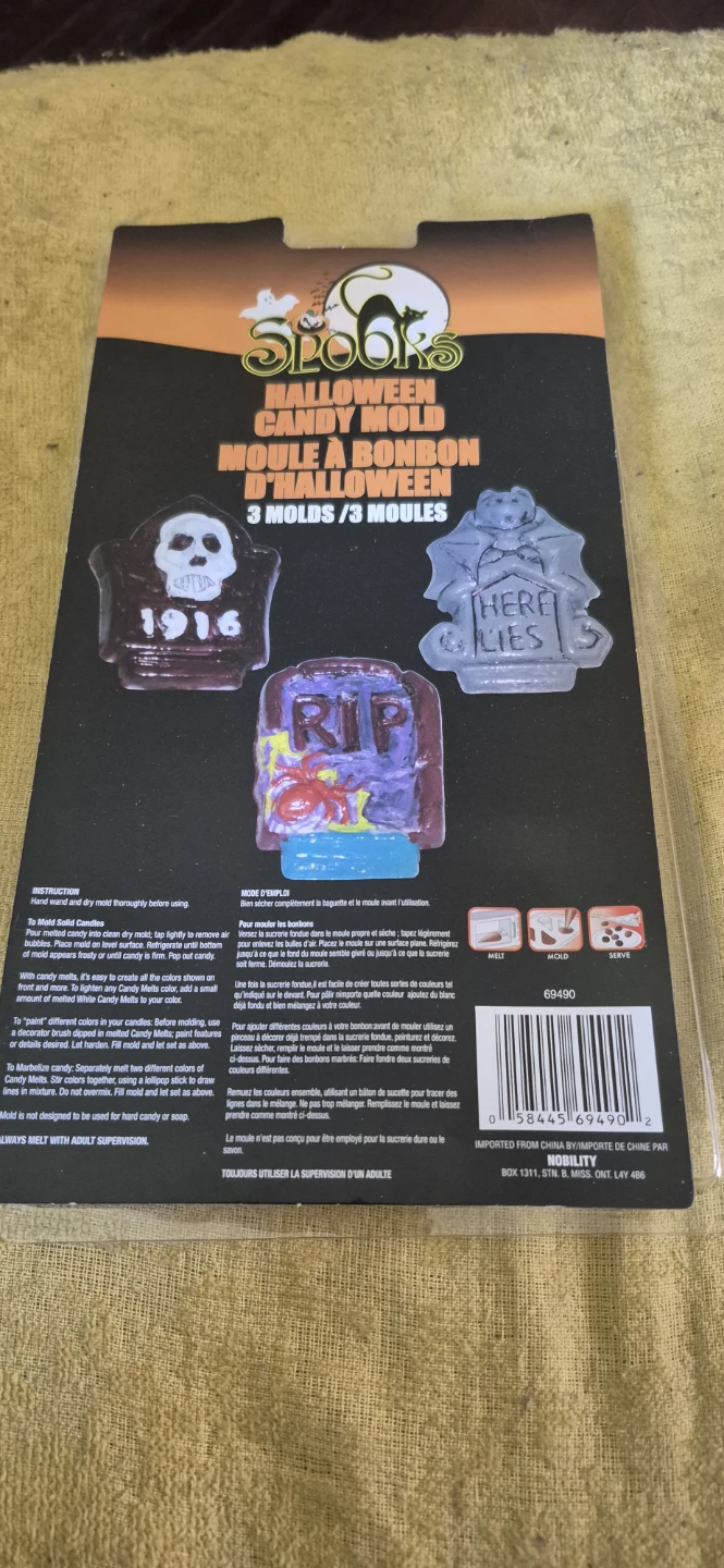 Spooks Halloween Candy Mold