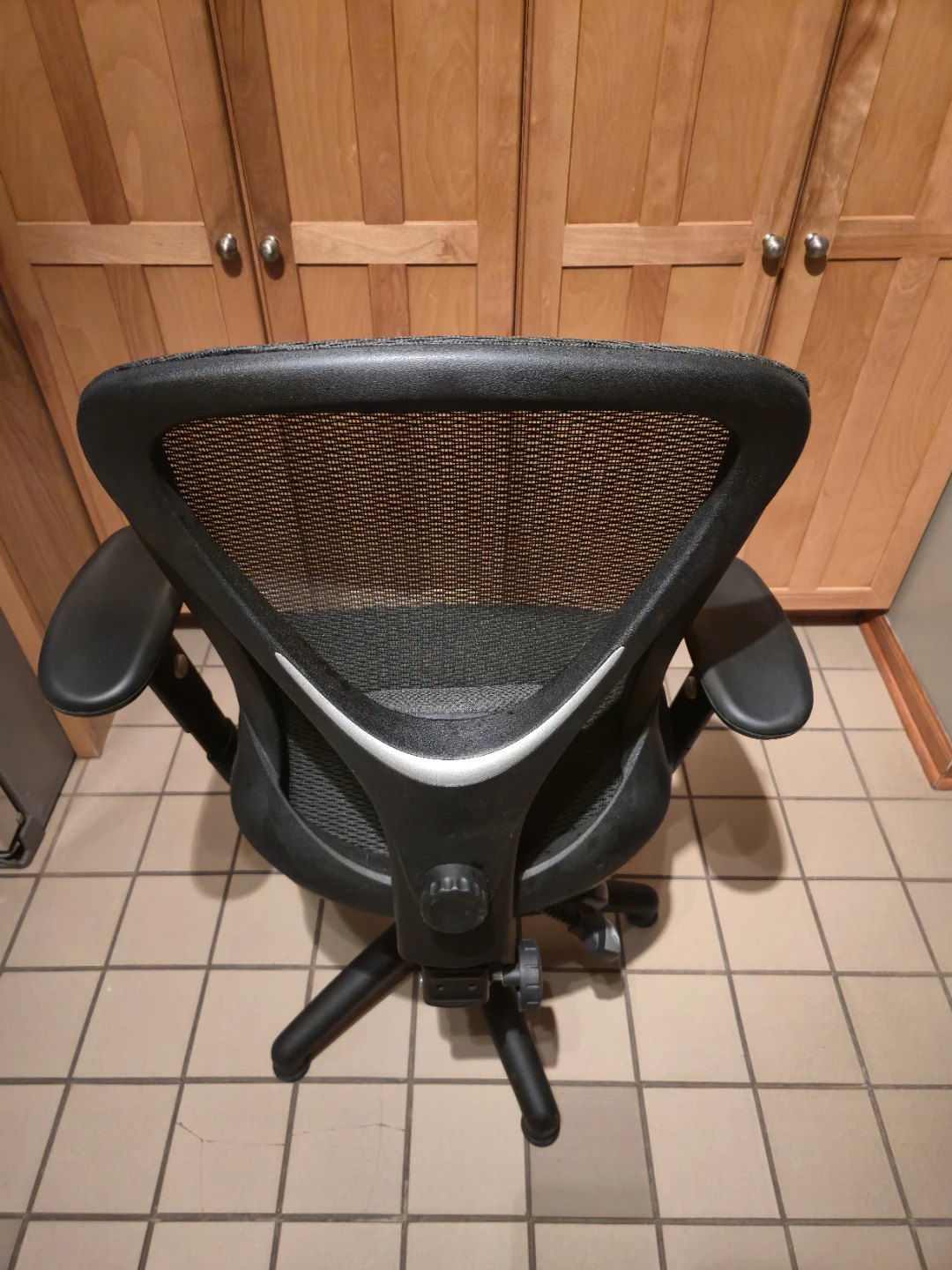 Adjustable Ergonomic Office Chair – Mesh Back - photo 5