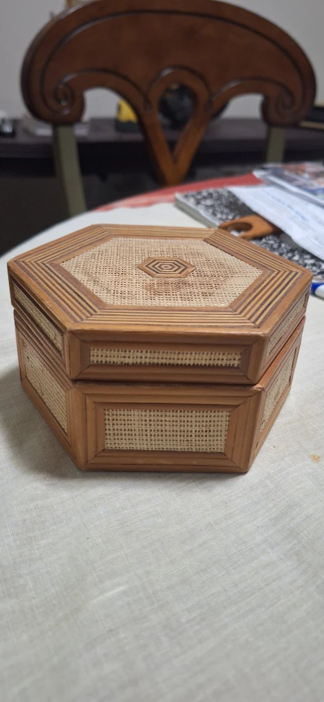 Vintage Hexagonal Wooden Keepsake Box - photo 2