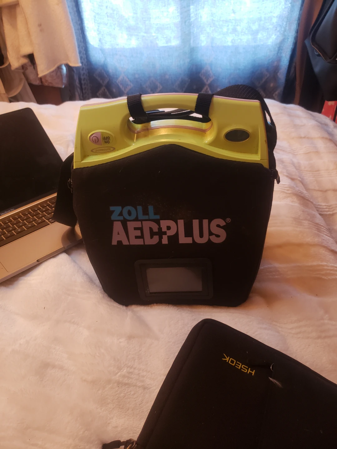 Zoll AED Plus Automated External Defibrillator - photo 2