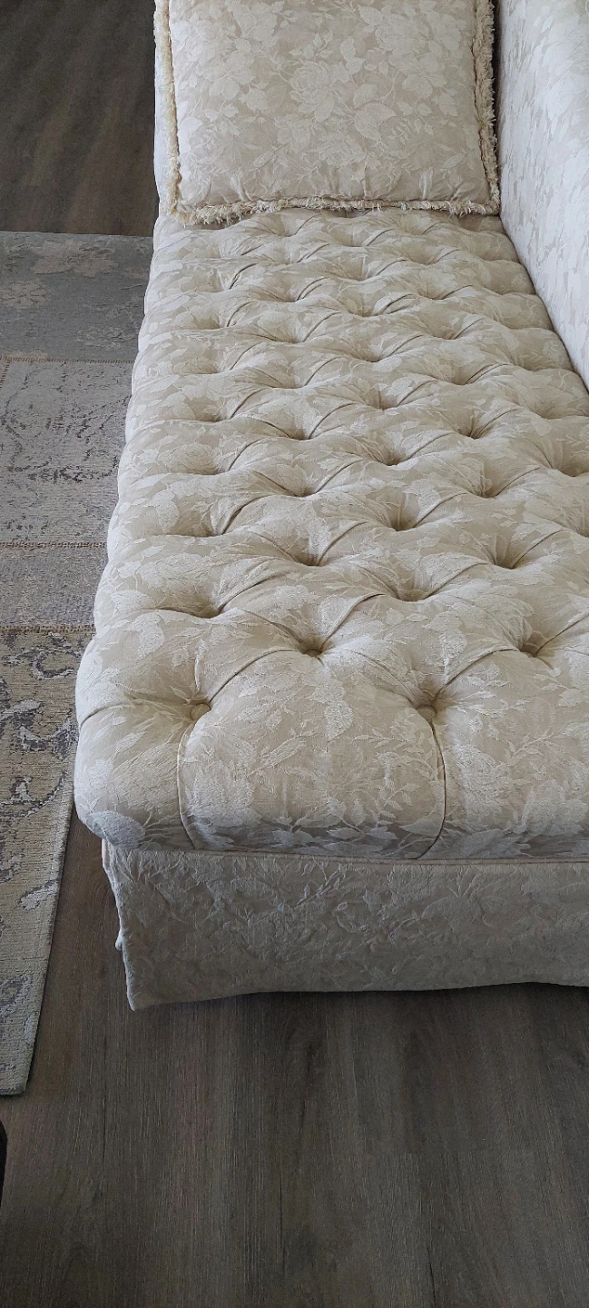 Cream Floral Tufted Chaise Lounge - photo 2