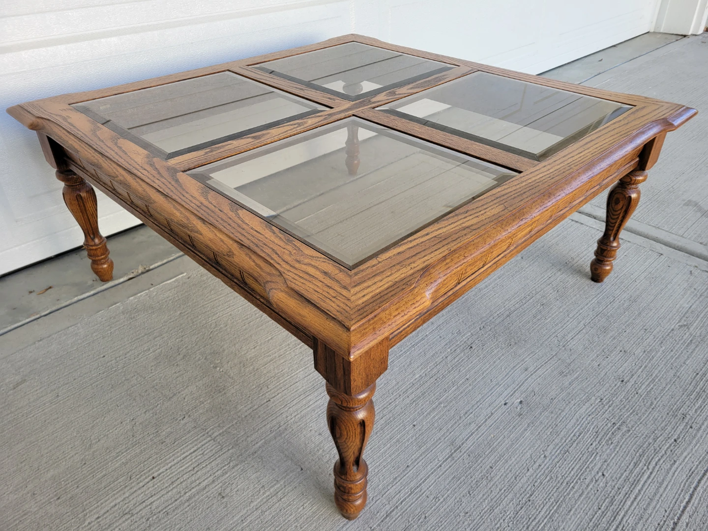 Beautiful Vintage Solid Oak Square Coffee Table / Glass Inserts. - photo 2