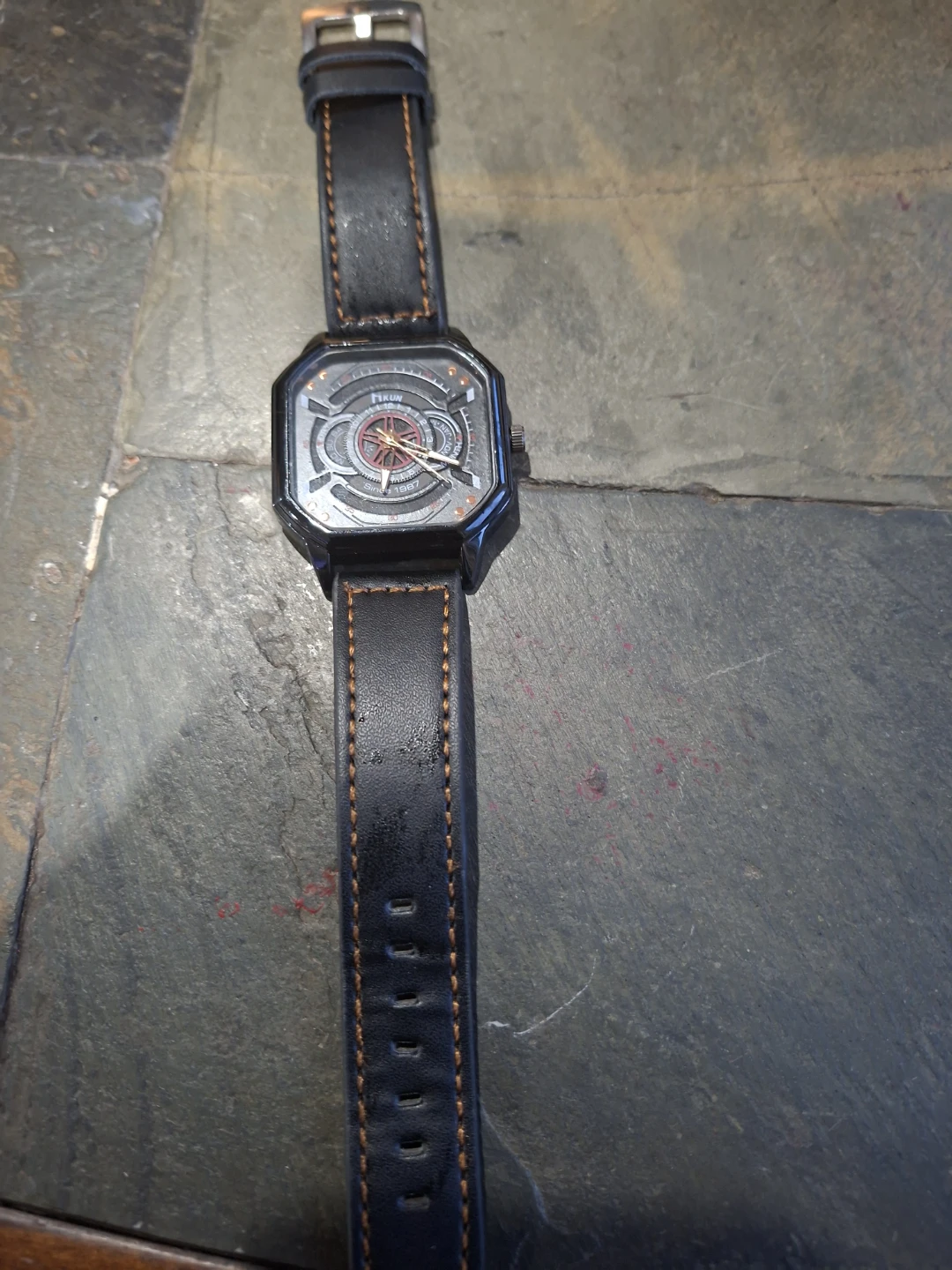 Tikun Analog Watch