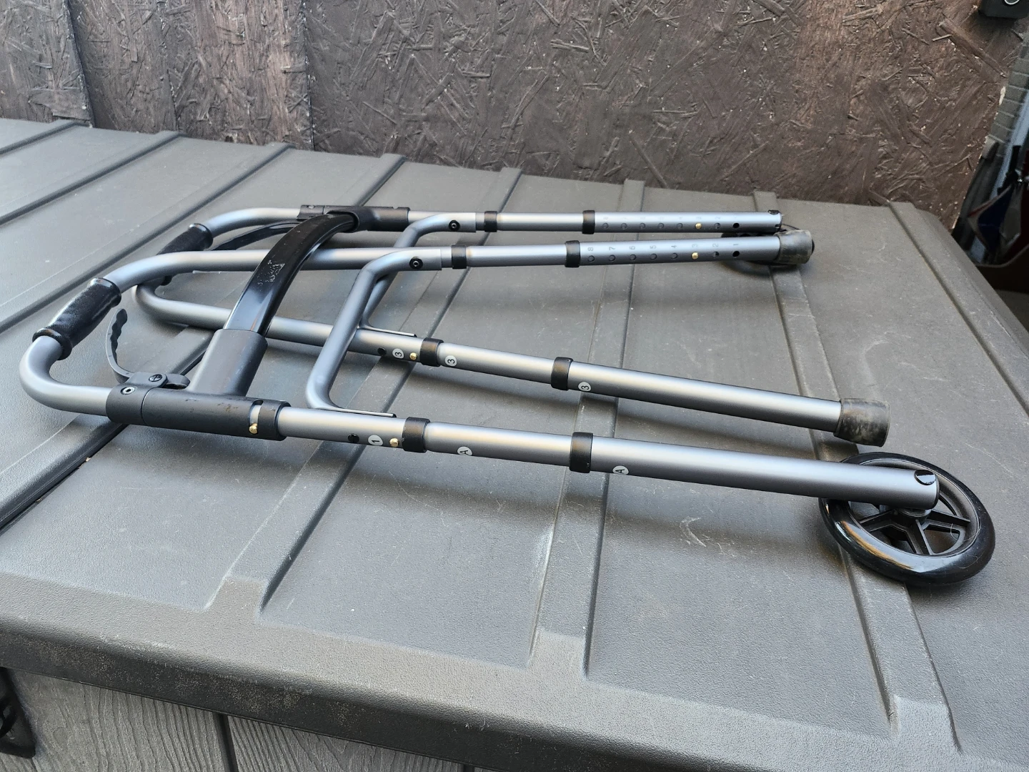 Folding Medical Mobility Walker LIKE NEW - photo 3