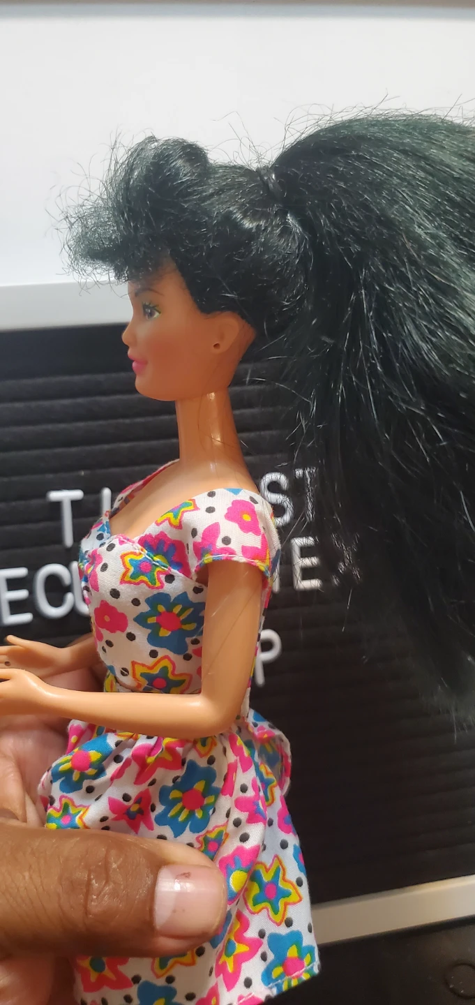 Barbie Doll with Floral Two-Piece Outfit - photo 2