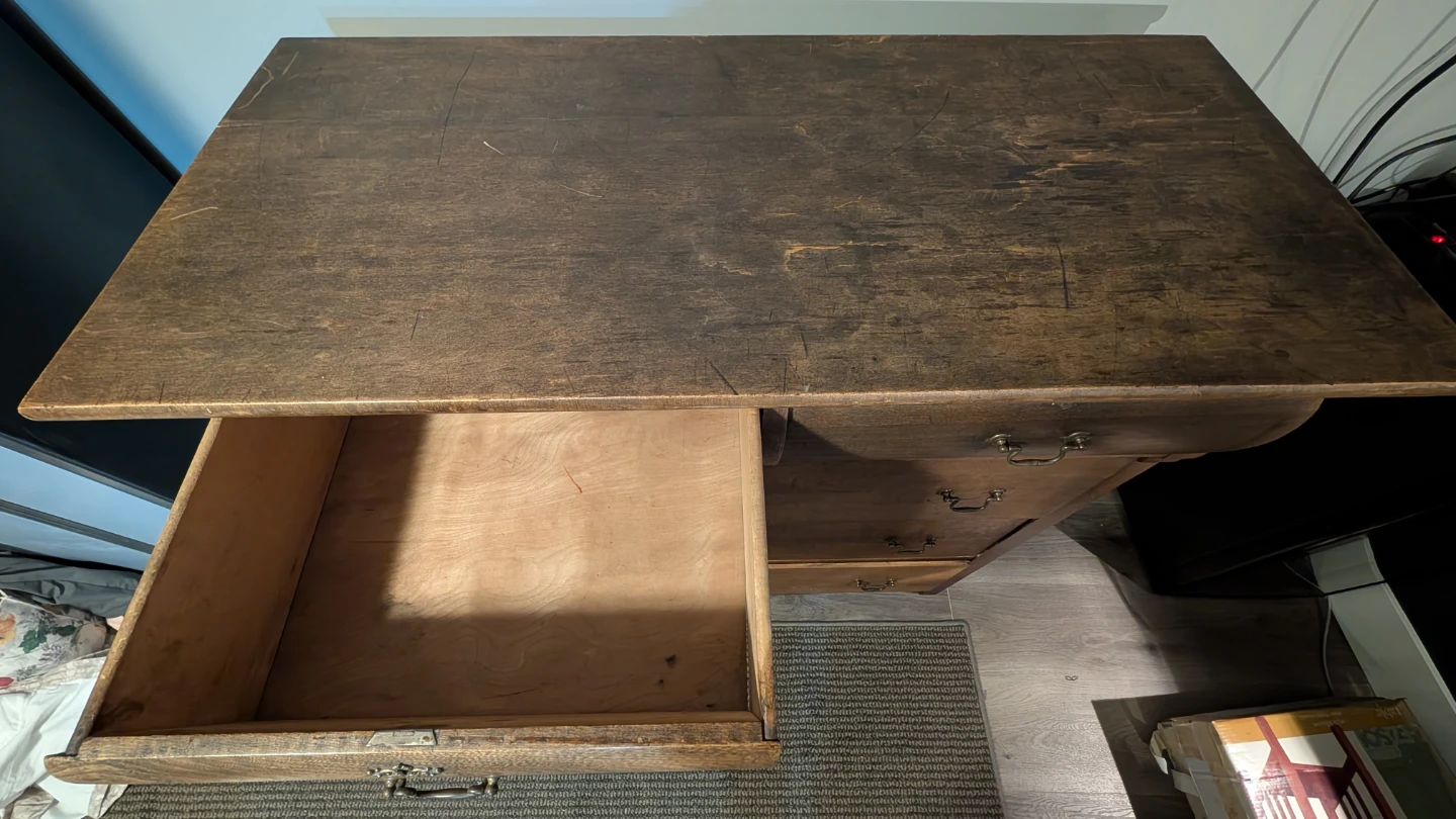 Antique Quarter-Sawn Tiger Oak Dresser (c. 1900) - photo 5