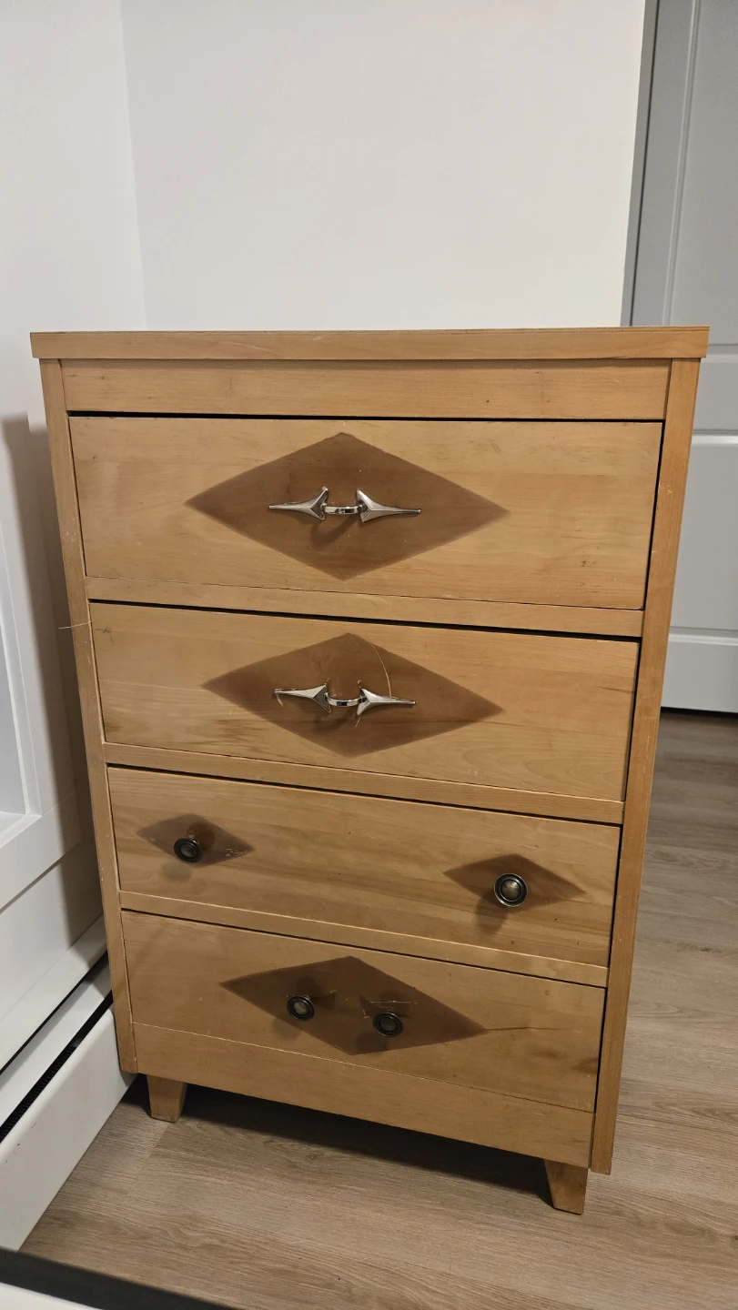 4 drawer wooden dresser