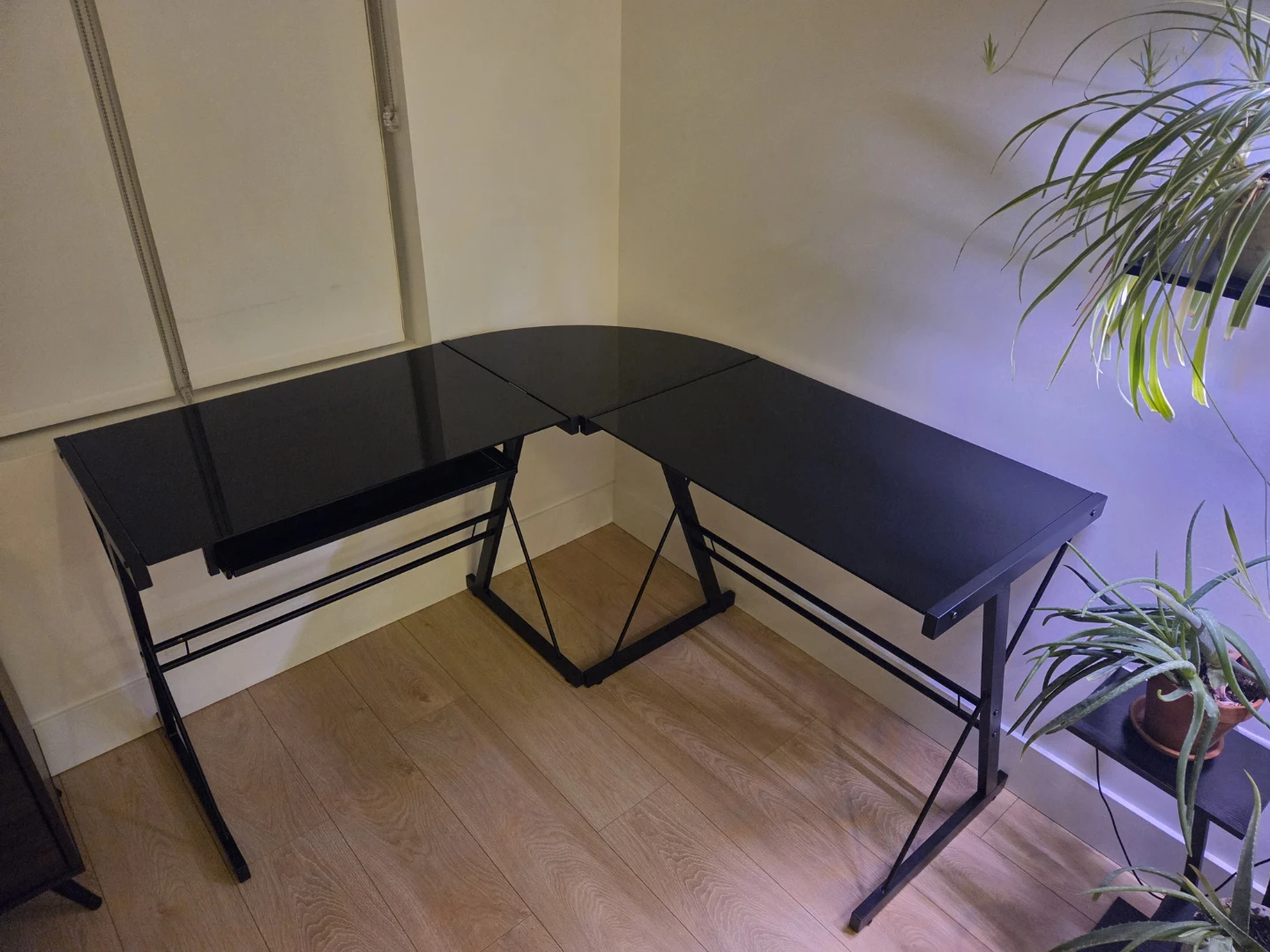 Black Glass L-Shaped Corner Desk