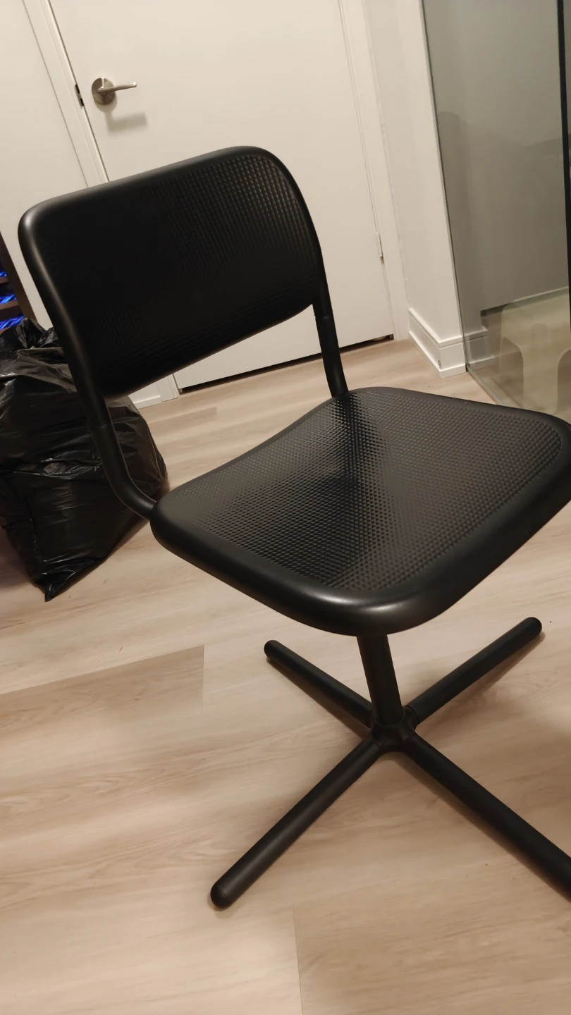 IKEA SMÄLLEN Black Chair