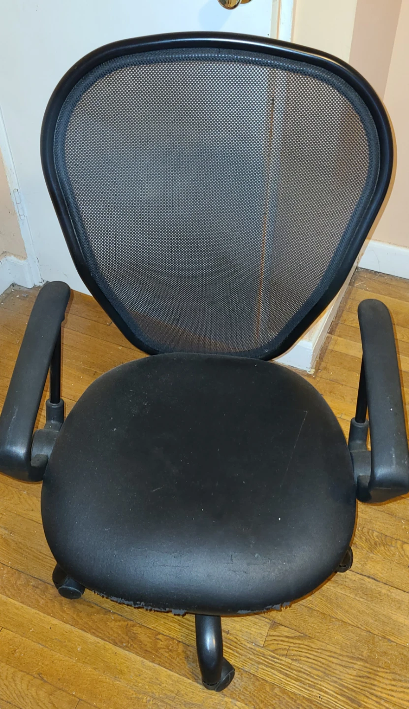 Black Mesh Office Chair