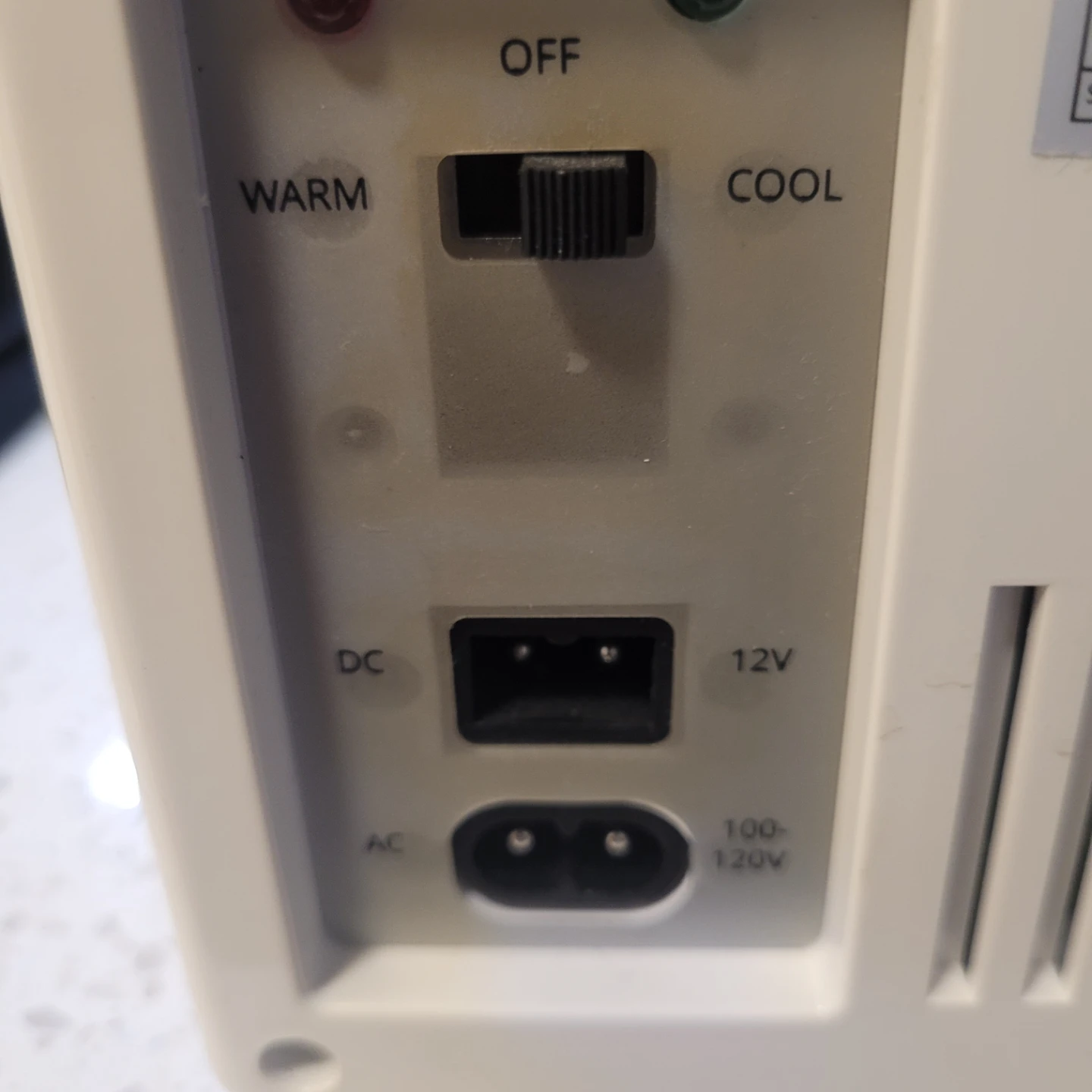AstroAI Mini Fridge Model LY0204A - photo 5