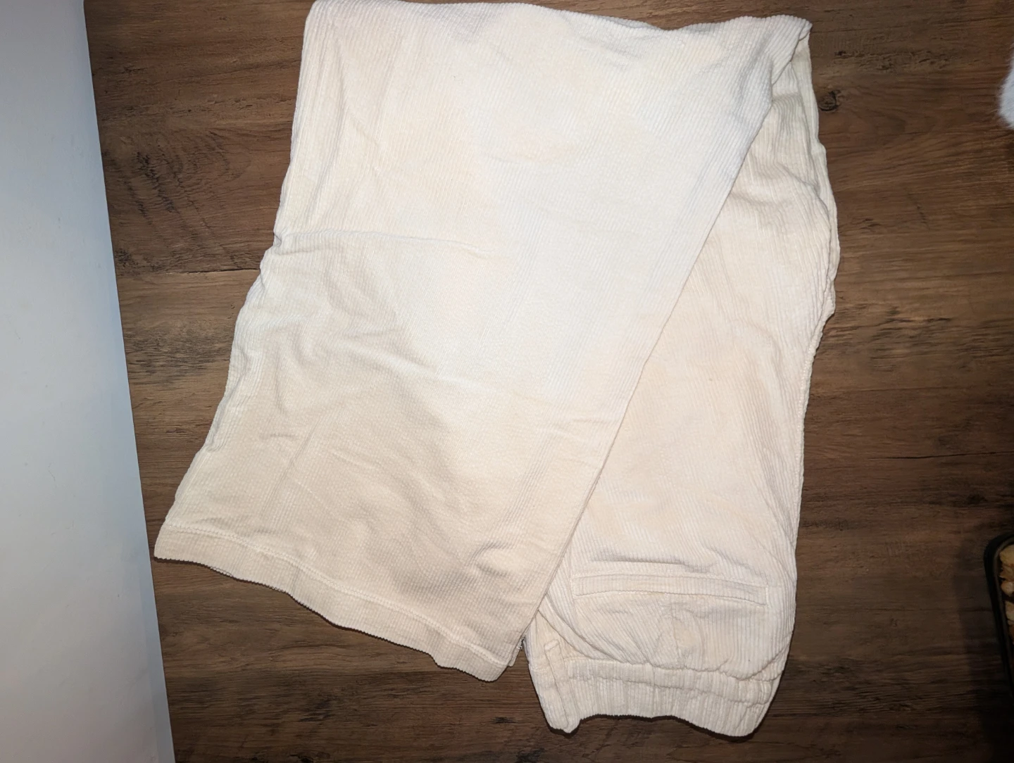 American Eagle Cream Corduroy Pants - photo 5
