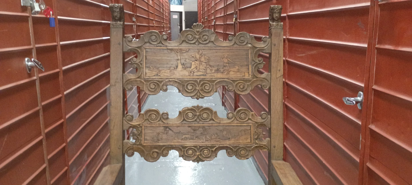 19th Century Vintage Carved Wooden Armchair - photo 5