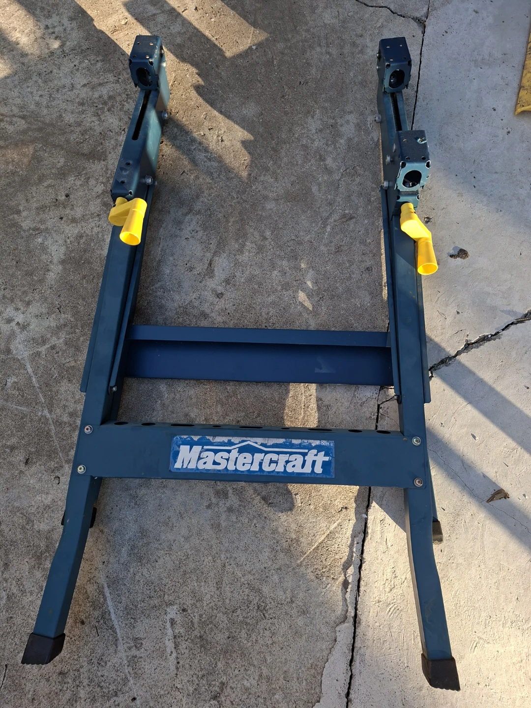 Mastercraft Miter Saw Stand - photo 2