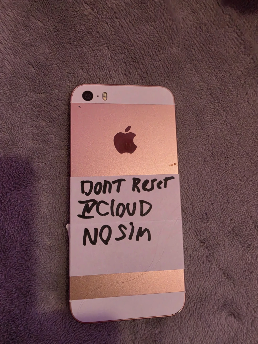 Rose Gold Apple iPhone SE - photo 2