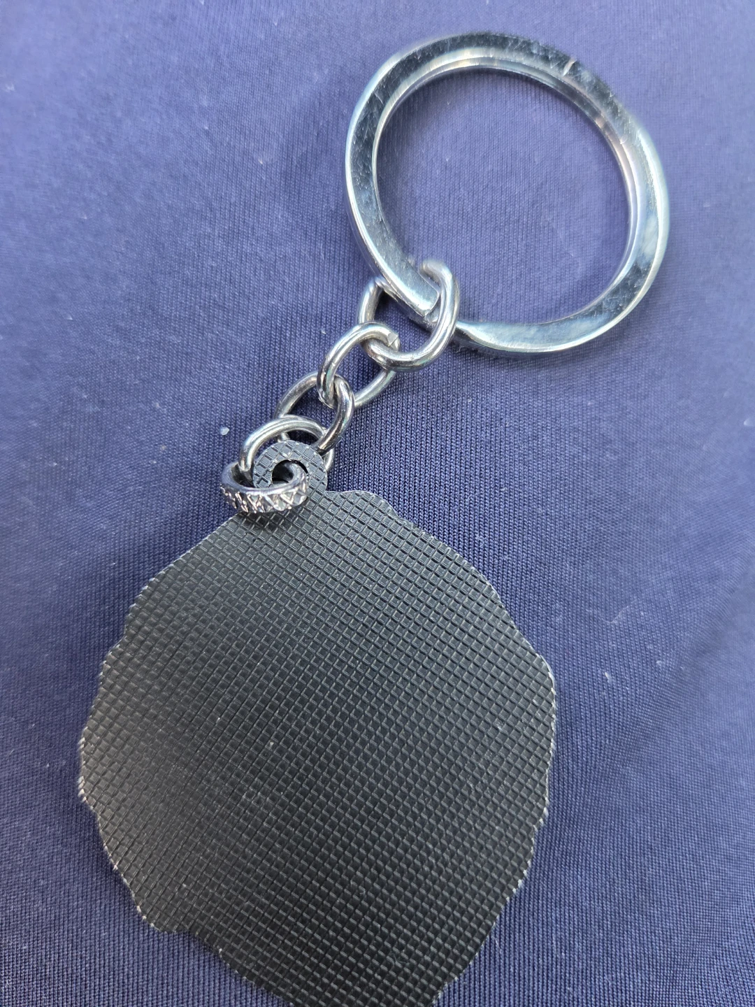 Joker character metal keychain - photo 2