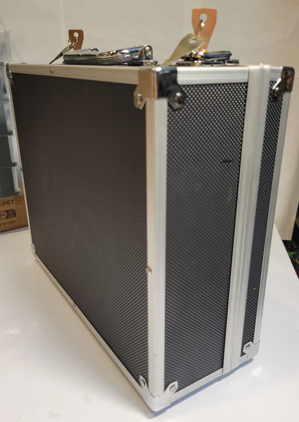 Small Black Aluminum Hard Case with Handle - photo 2