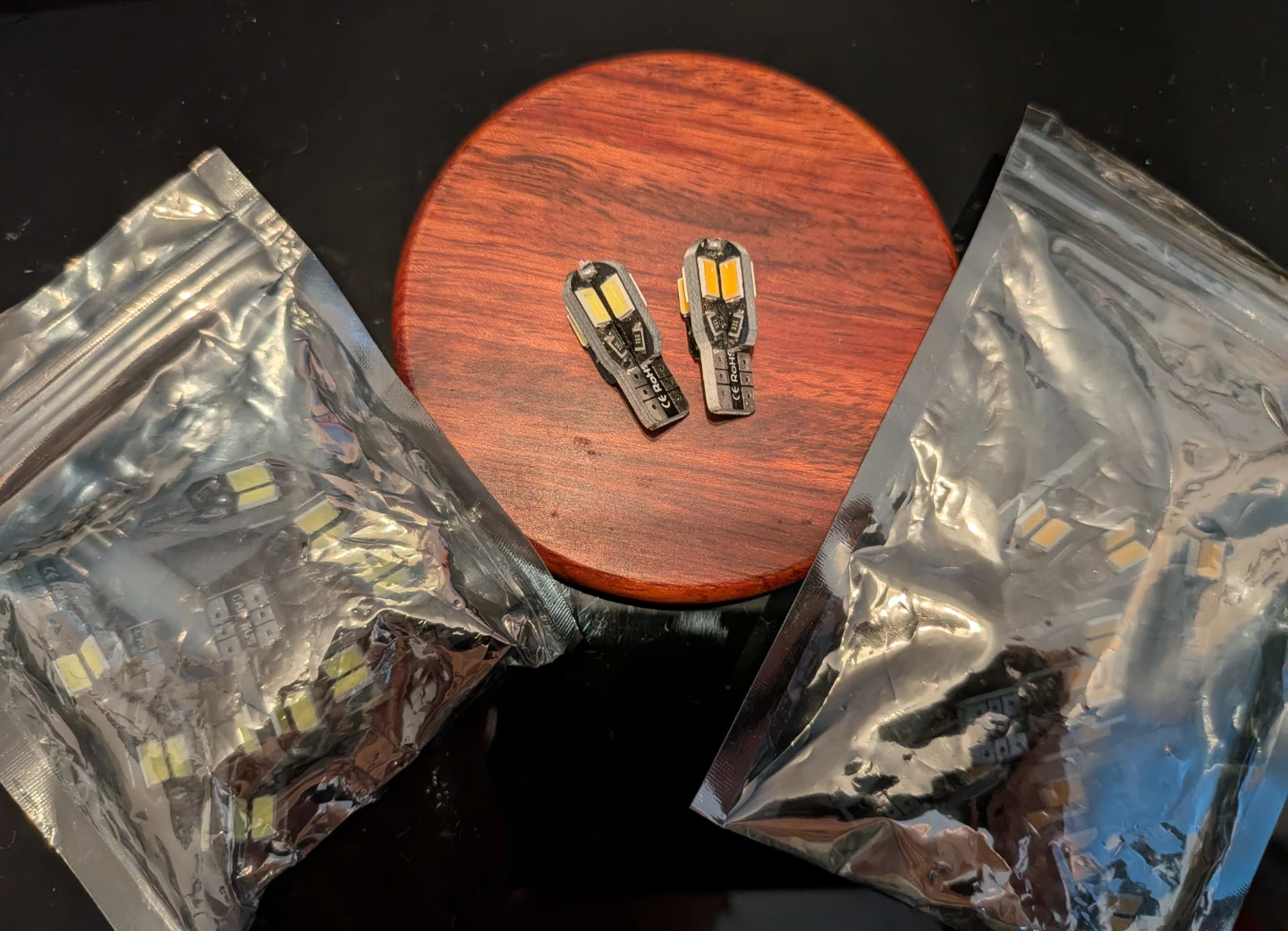 FREE New T10 W5W LED Bulbs - photo 2