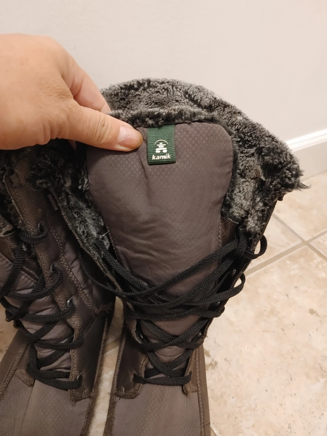 Women's Winter Boots size 9 - photo 2
