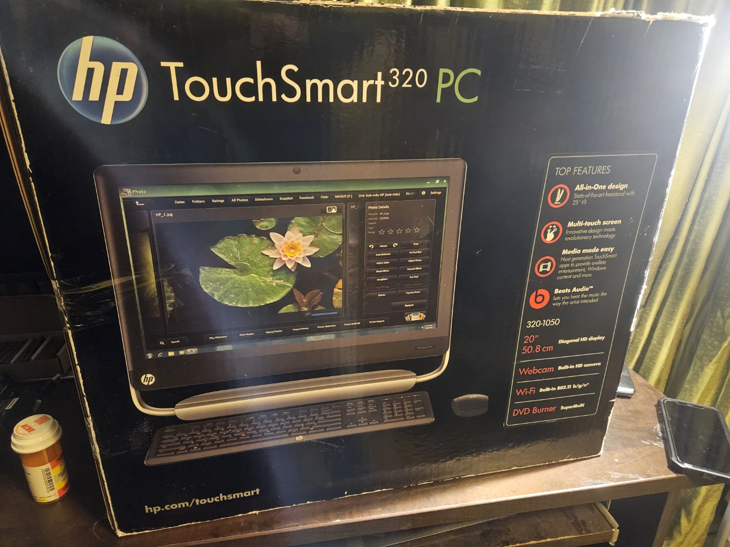 HP TouchSmart 320 PC All-in-One Desktop