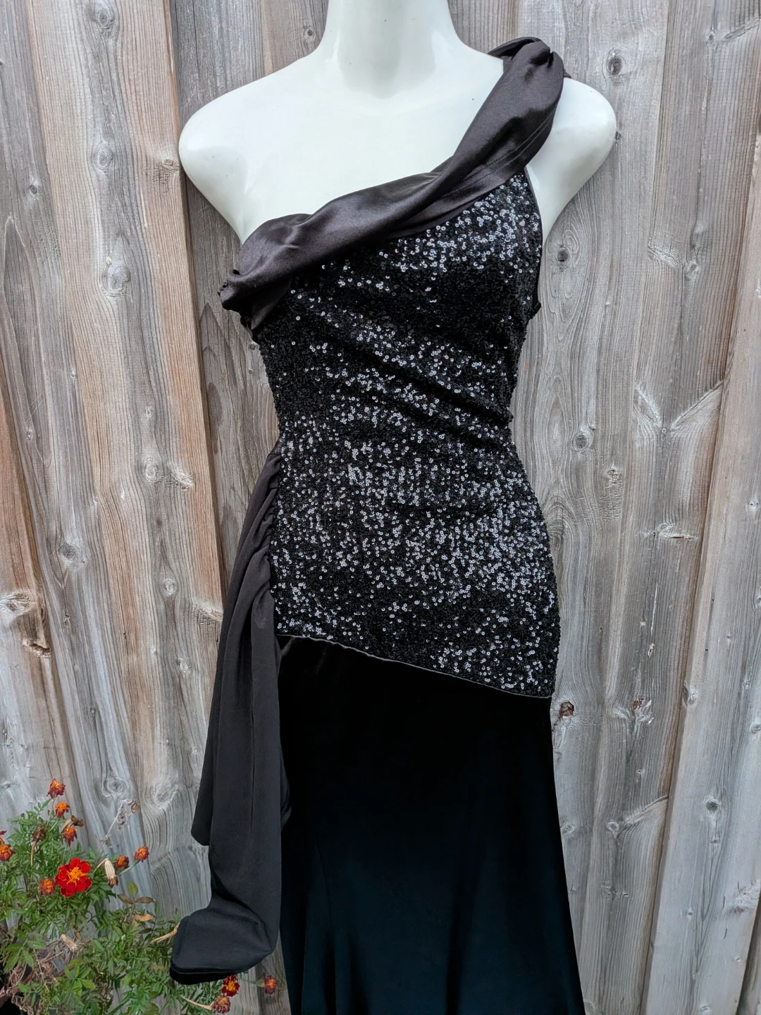 Black One-Shoulder Sequin Evening Dress Small - photo 2