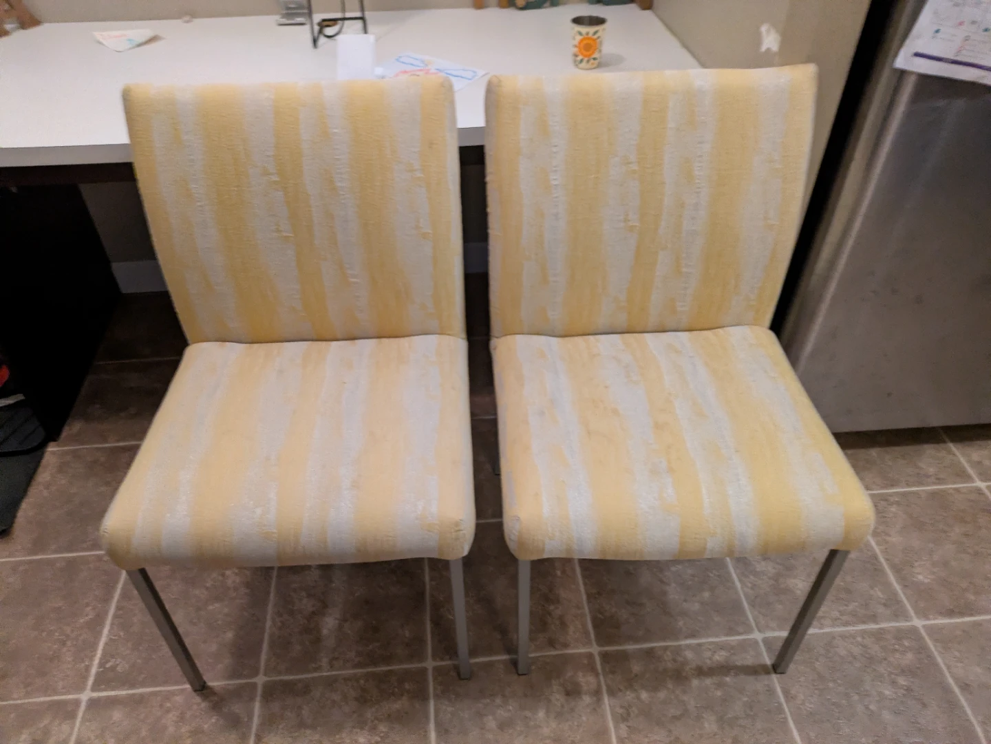 Set of 4 dining chairs