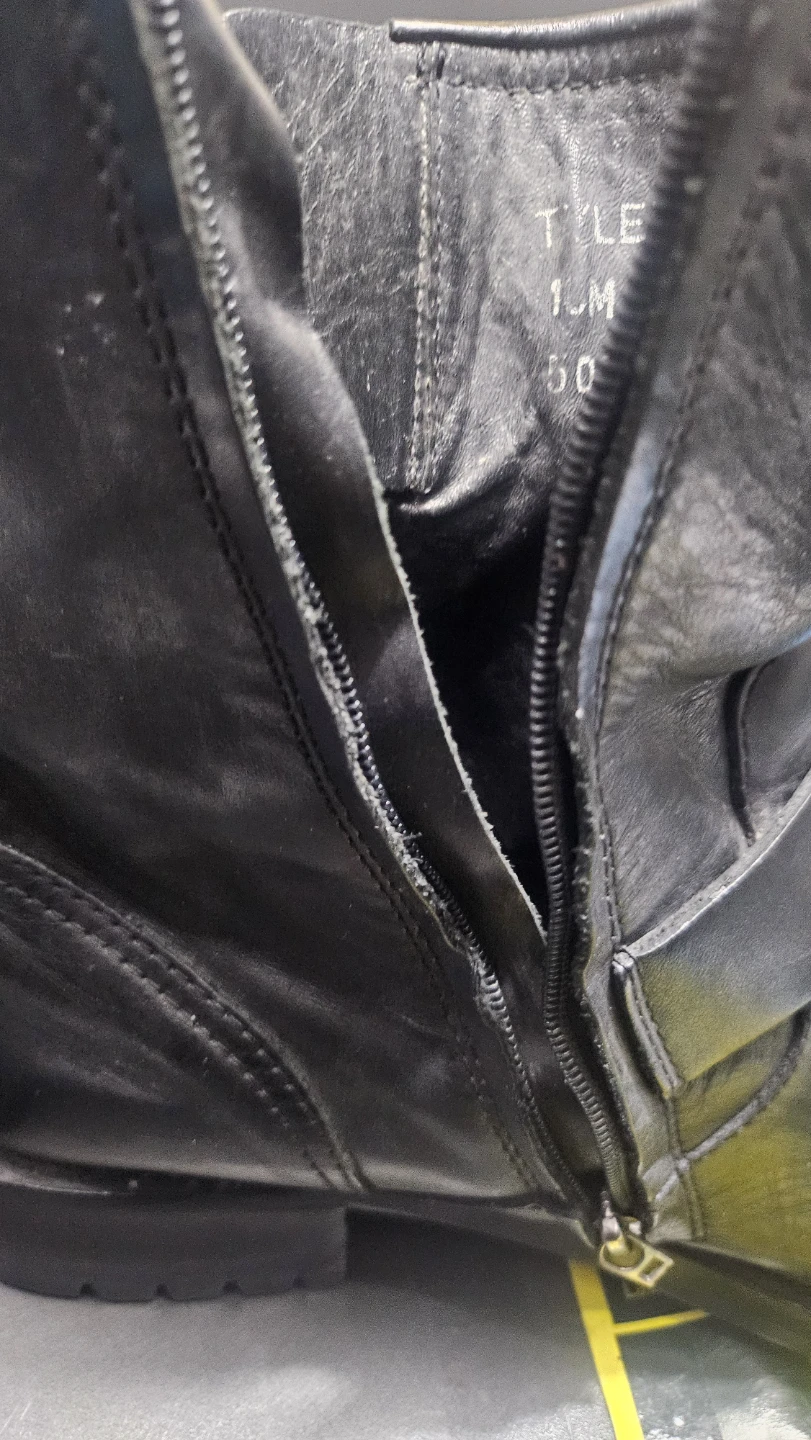 Black Leather Motorcycle Boots Size 10M - photo 4