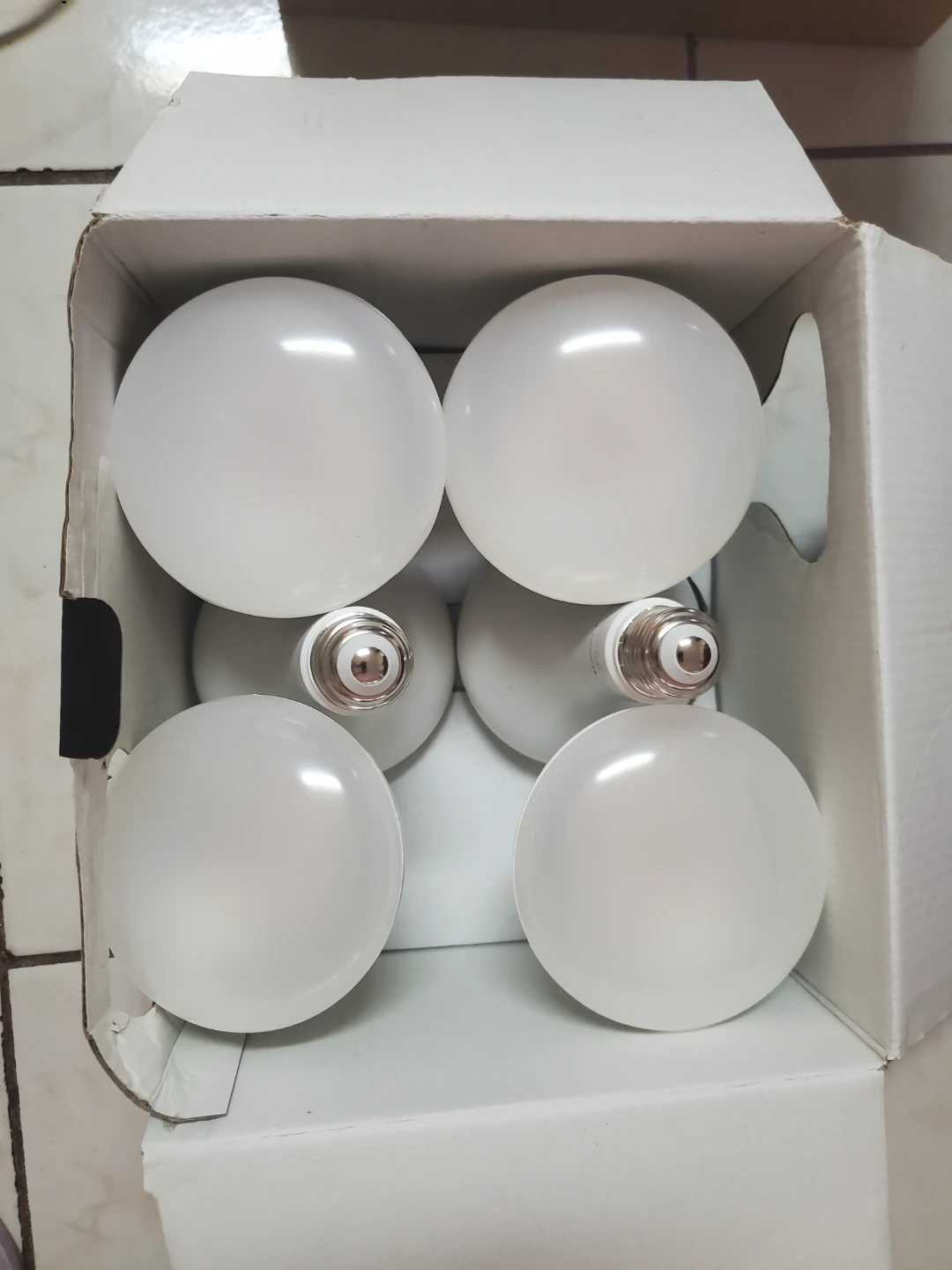 Mixed LED Light Bulbs - photo 3