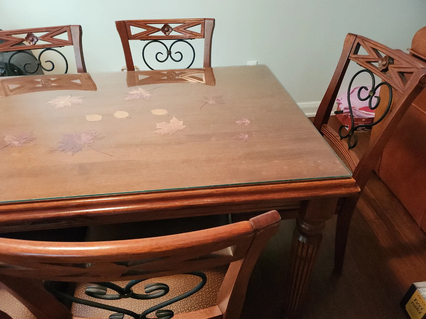 Solid Wood Antique 6-Piece Dining Table Set w/ Glass Top - photo 5