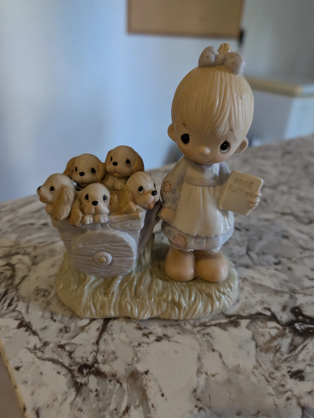 Precious Moments Figurine Free Puppies - photo 2