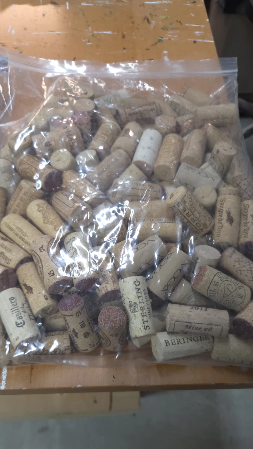 Wine corks - photo 3
