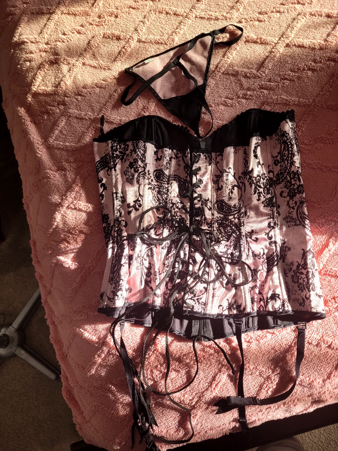 Pink and Black Paisley Print Corset Lingerie Set - photo 3