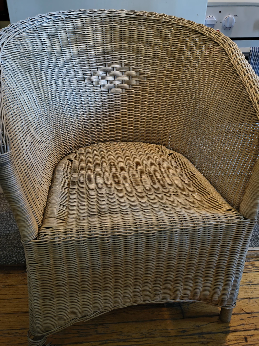 Natural Wicker Barrel Chair
