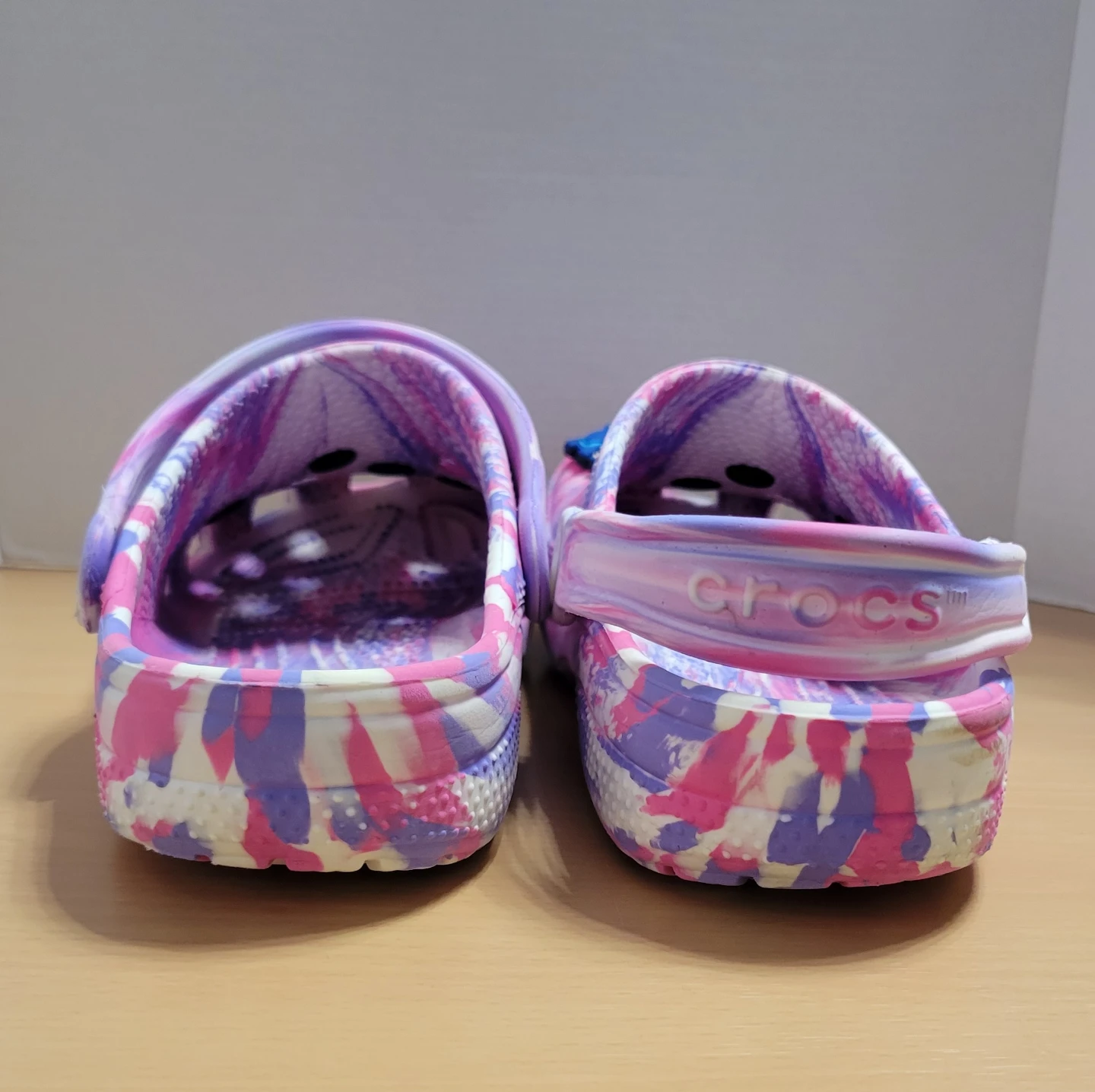 Crocs Tie-Dye Clogs with Charms Size J2 - photo 4