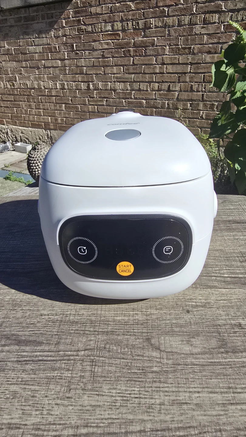 Small Rice Cooker by Comfee - Like New - photo 2