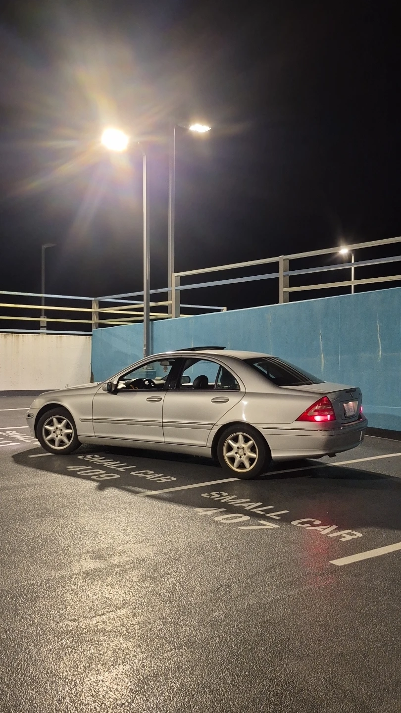 2004 mercedes c240 4MATIC