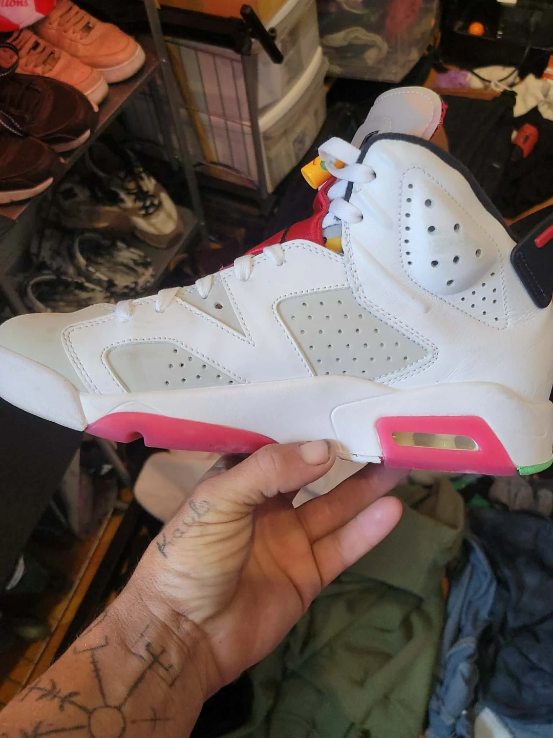 Nike Air Jordan 6 Retro Hare Sneakers
