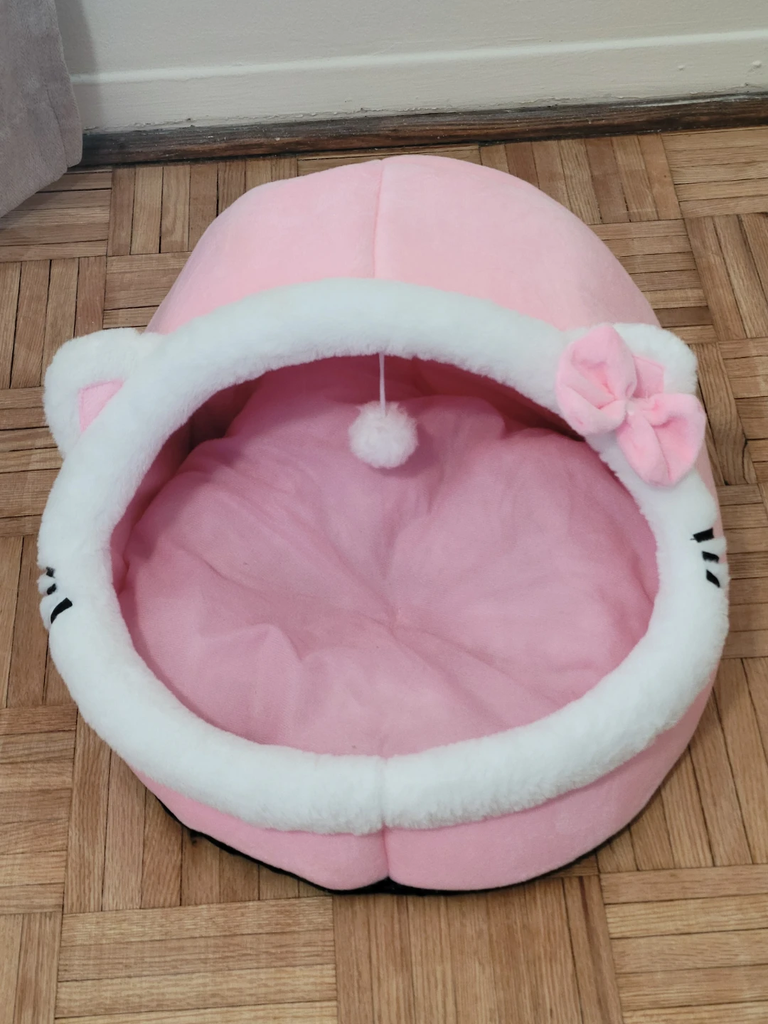 Hello Kitty Themed Pink Pet Bed