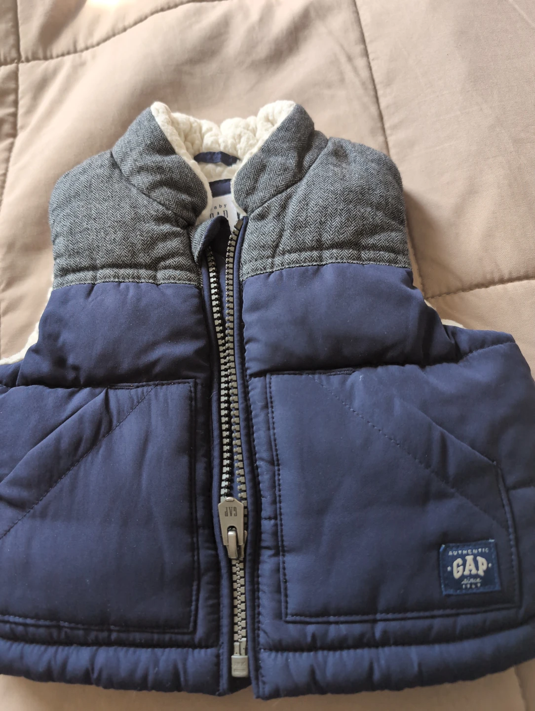 Baby Gap Puffer Vest 0-6 Months