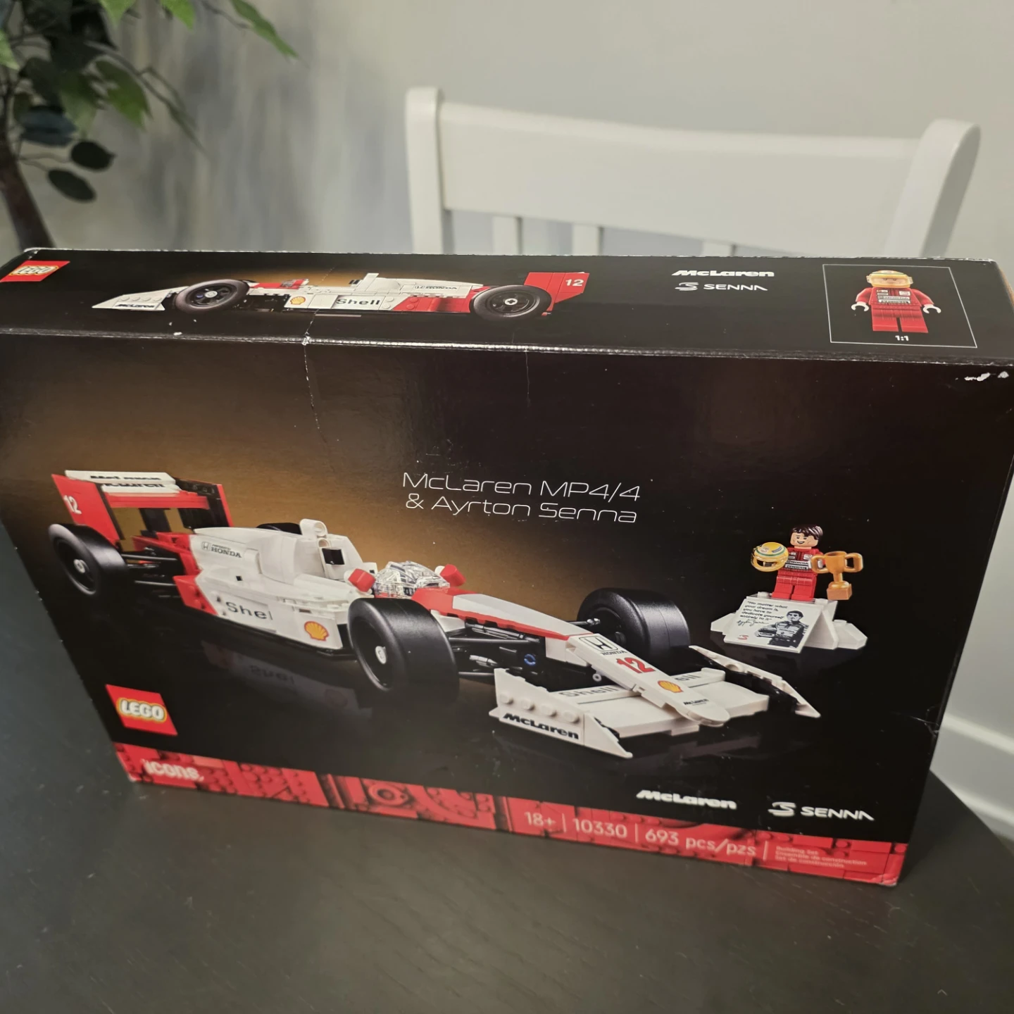 LEGO Icons McLaren MP4/4 & Ayrton Senna 10330 - photo 2