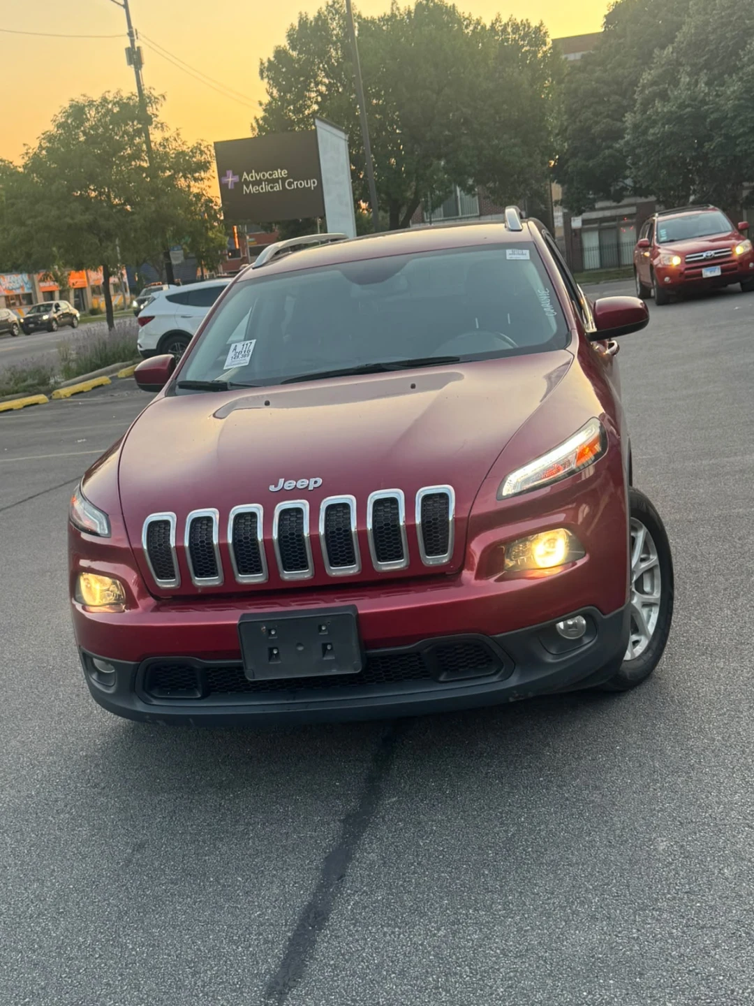 Jeep Cherokee SUV - photo 5