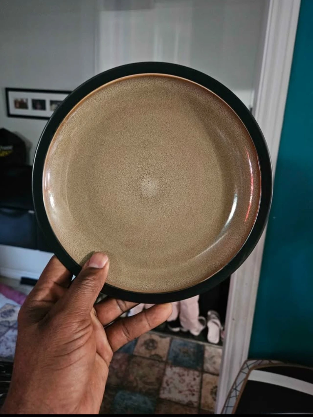 8 Dinner plates