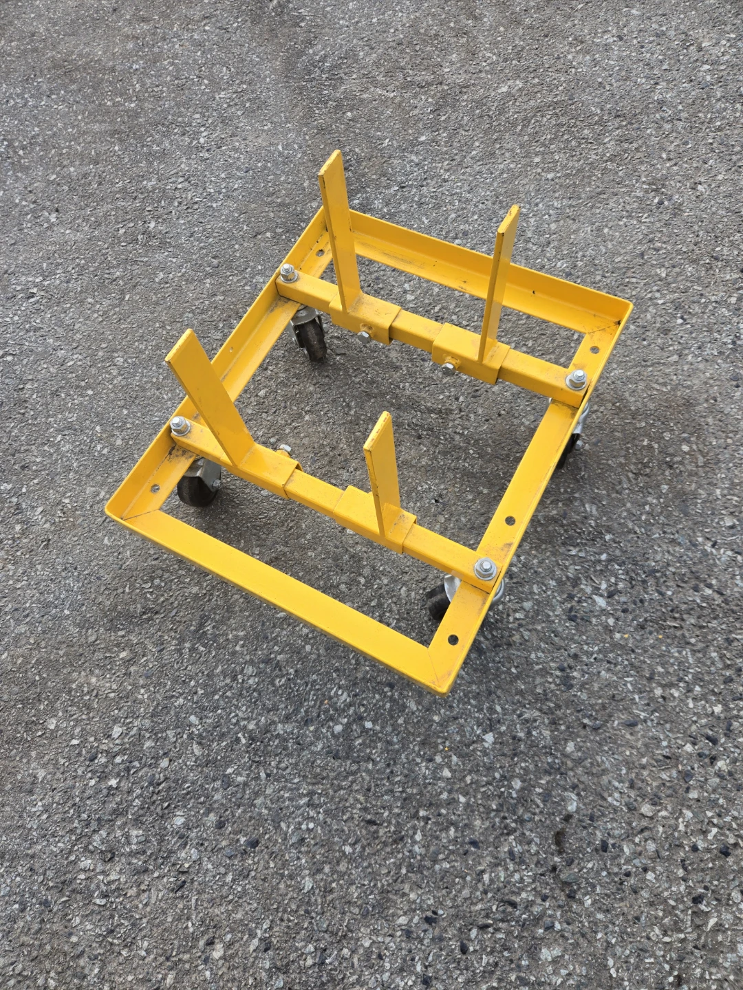Rolling engine stand.