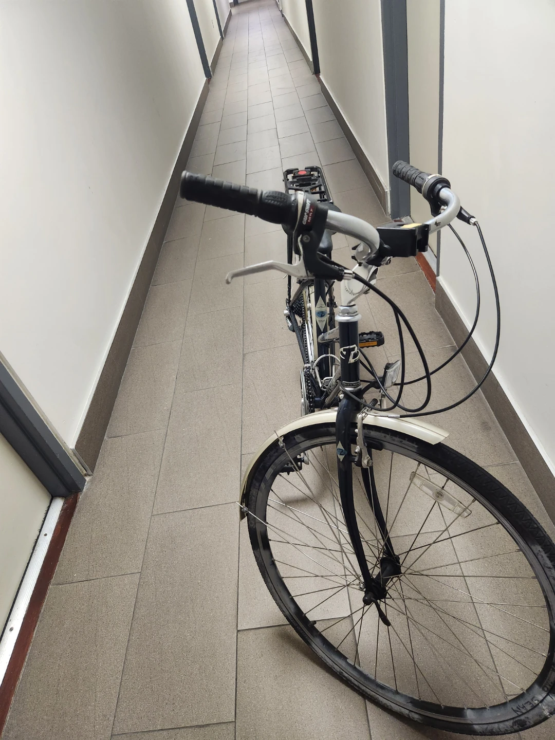 Trek Multitrack 700 Hybrid Bicycle - photo 3