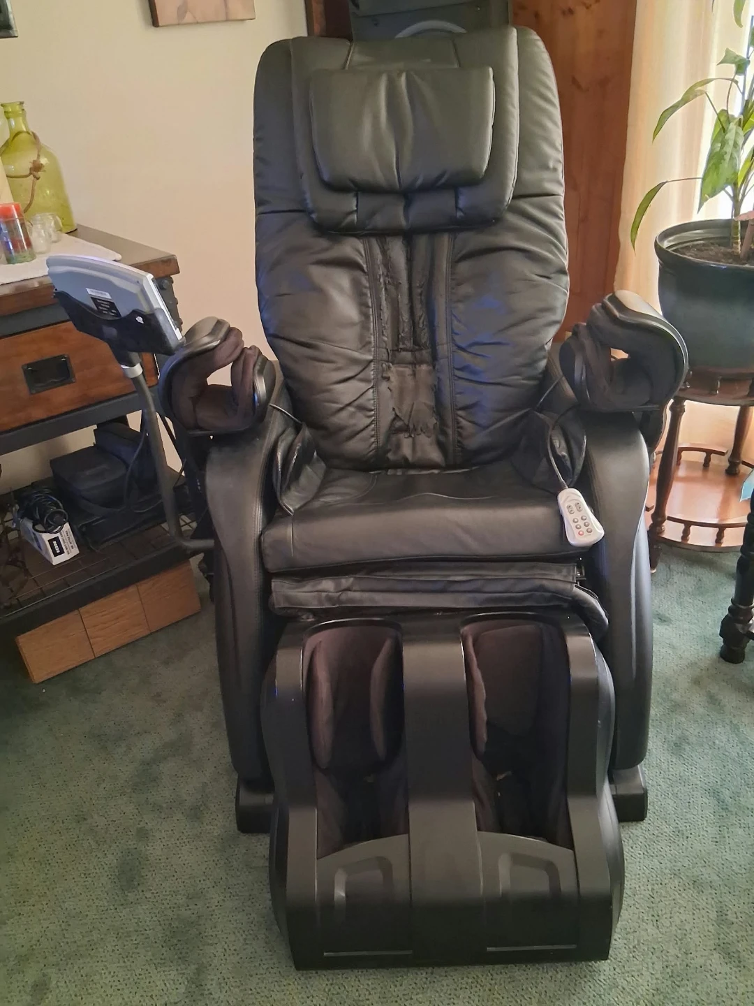 Mind-Reader II Massage Chair