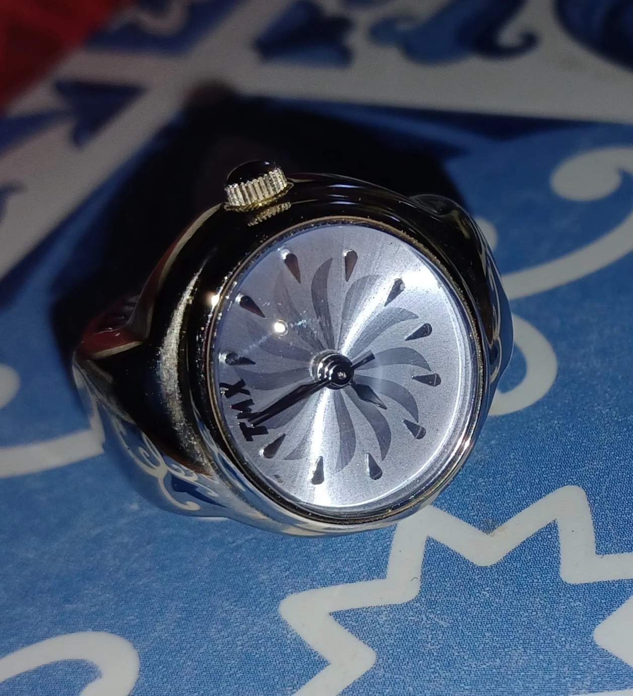 Timex Ring Watch Silver Tone - photo 3