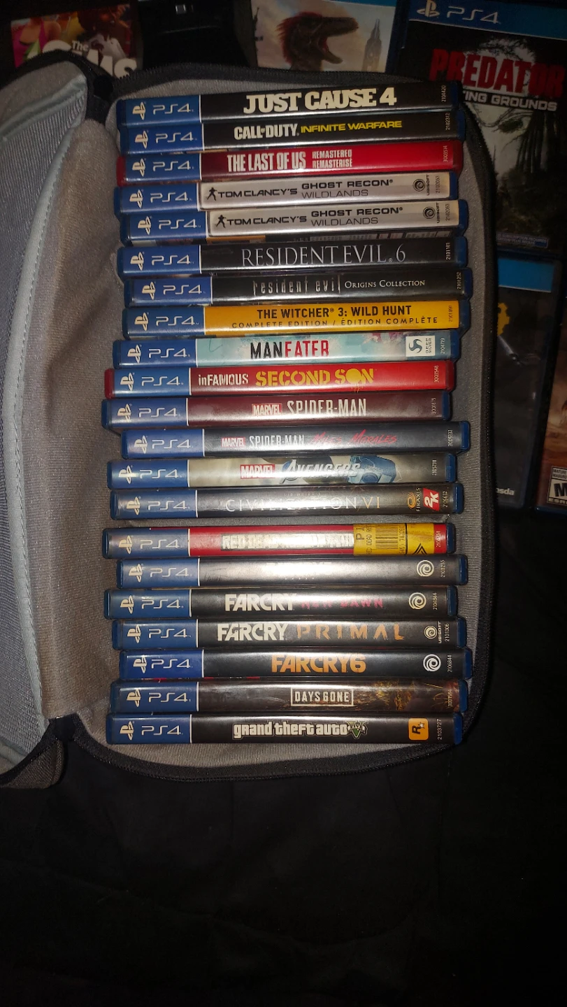 PS4 Console with Oivo Charging Stand and 20+ Games - photo 5