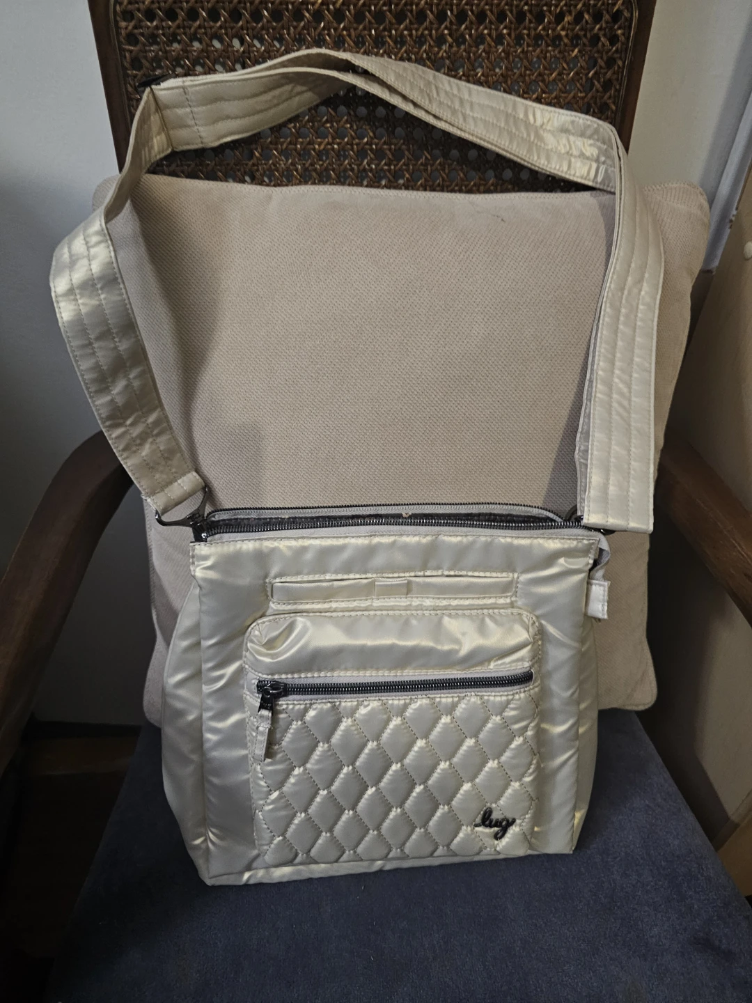 Lug Wander Crossbody Bag